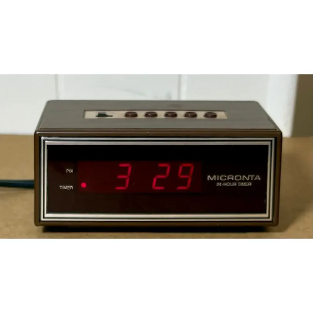 Vintage Woodgrain Micronta 63-885 Clock Red Digital LED Japan